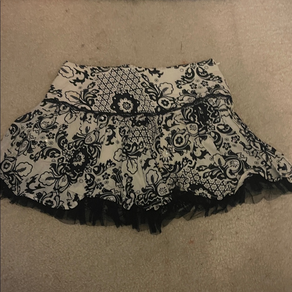 Limited Too Black and White Floral Skirt
